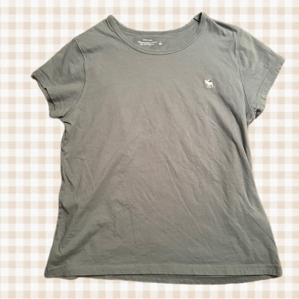 Abercrombie & Fitch Women's Short Sleeve Tee in Olive